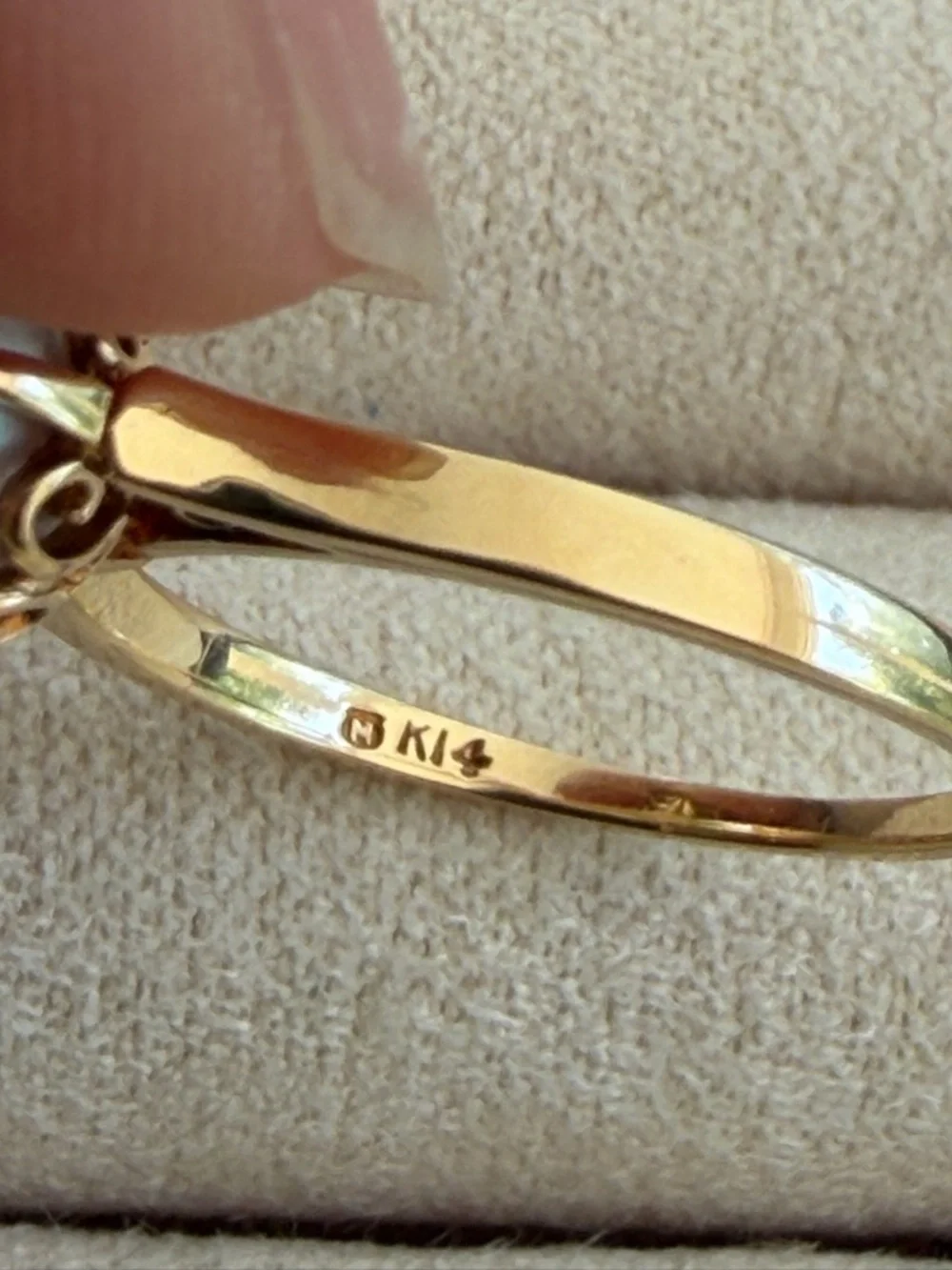 Mikimoto 14K Yellow Gold 8.5MM Akoya Pearl Ring size 6.5 - Picture 4 of 7